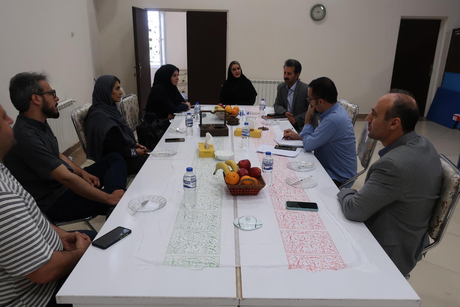 بازدید مشاور مدیرعامل صندوق بازنشستگی از خانه امید قزوین و بررسی راهکارهای ارتقای خدمات به بازنشستگا...