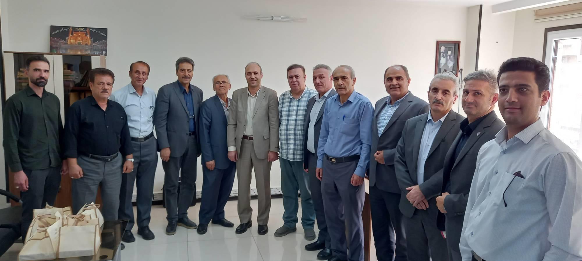 نشست هم اندیشی مدیر صندوق بازنشستگی استان قزوین با بیمه دانا و رؤسای کانون ها