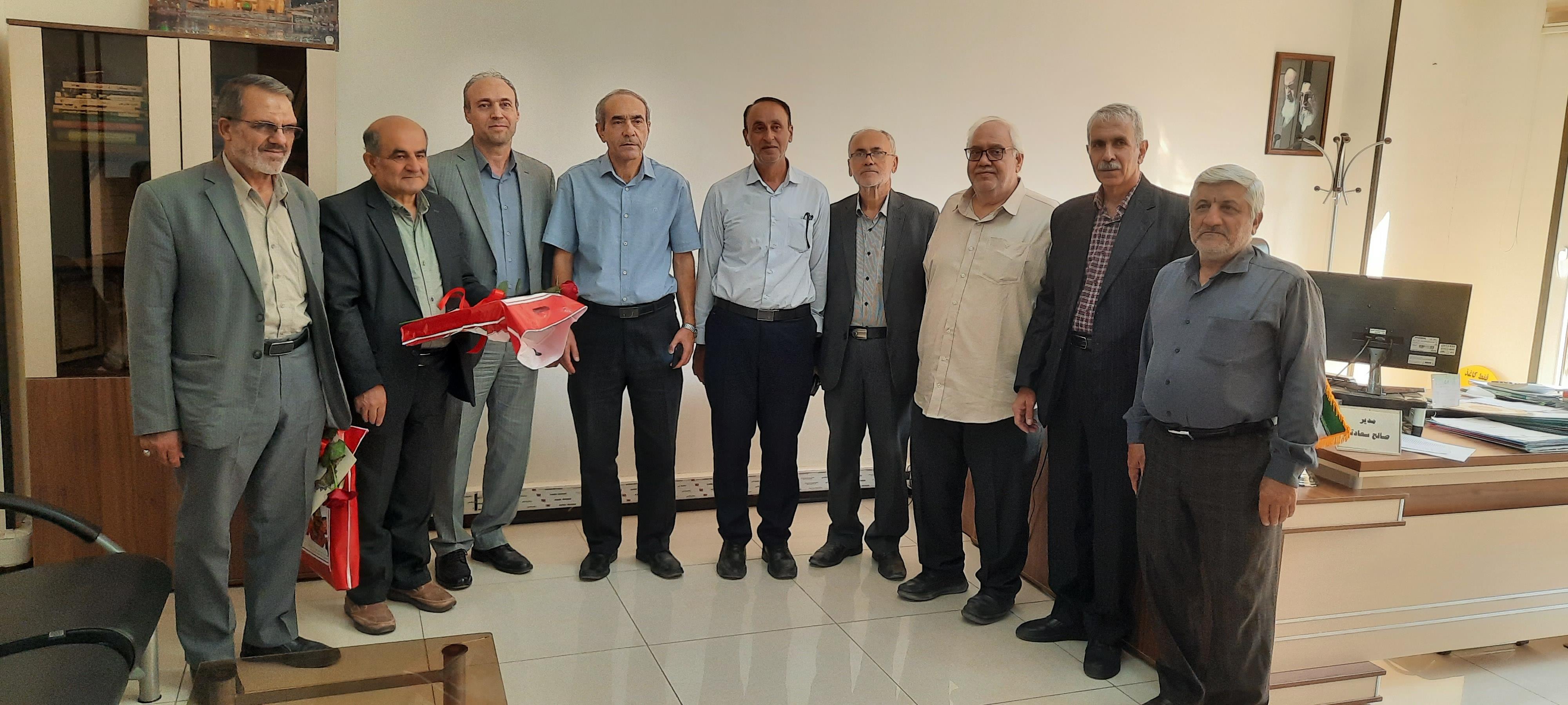 طی مراسمی به مناسبت هفته دفاع مقدس از چهارنفر از جانبازان،ایثارگران و آزادگان استان تجلیل به عمل آمد