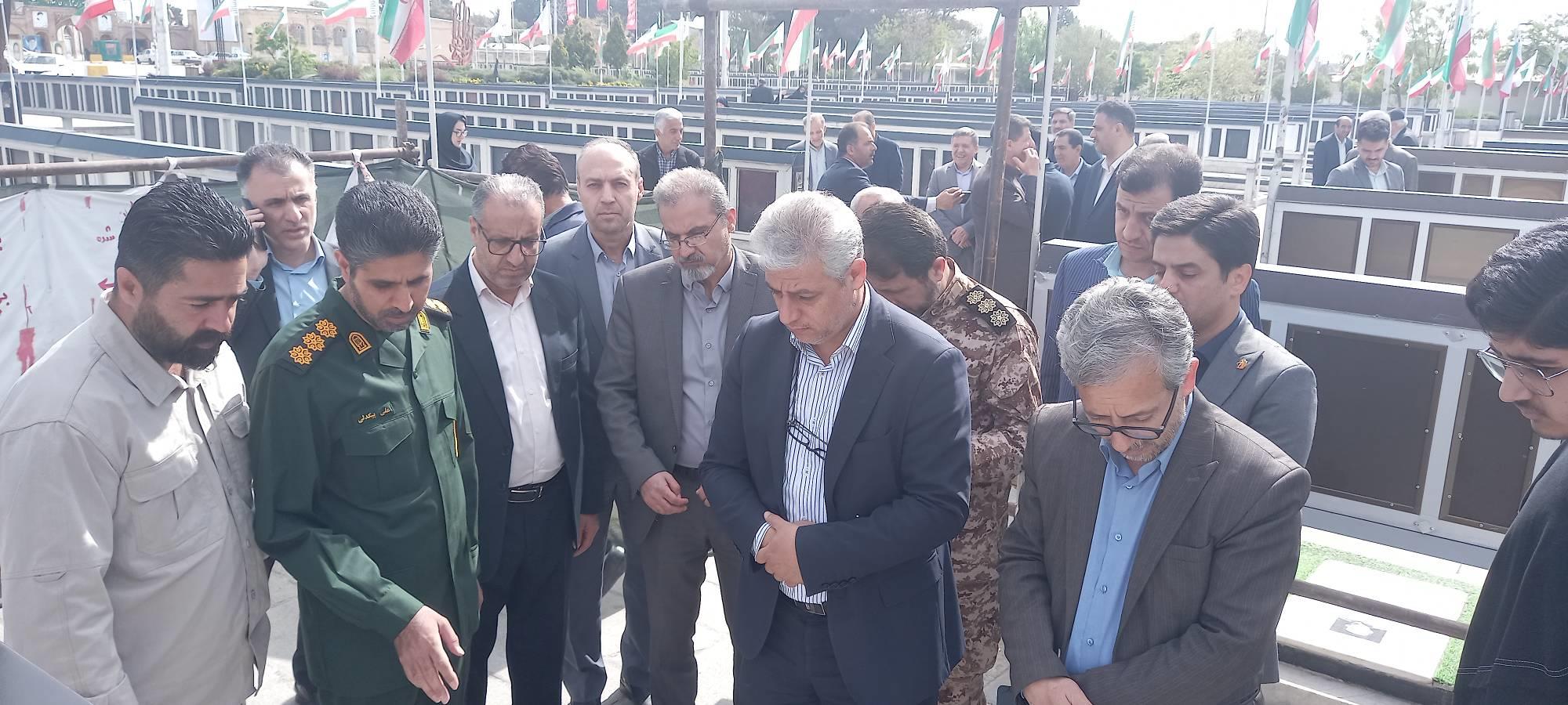 مراسم غبارروبی مزار شهدا 2