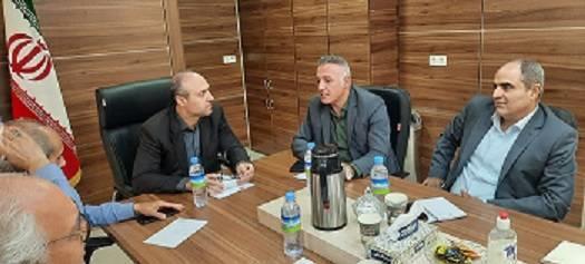 نشست هم اندیشی مدیریت صندوق بازنشستگی کشوری استان قزوین با مدیر شعبه بیمه دانا و رؤسای محترم کانون ها 4